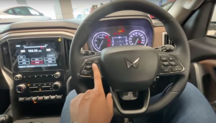 2.0L Petrol और 2.2L Diesel: पावर का तड़का