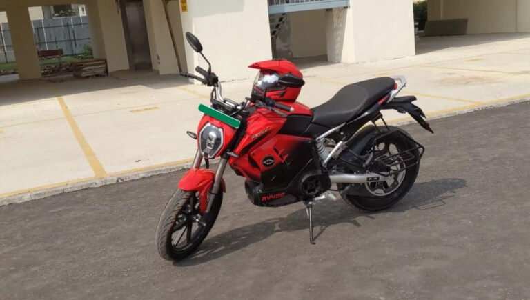 Motor और Performance स्मूद और शक्तिशाली